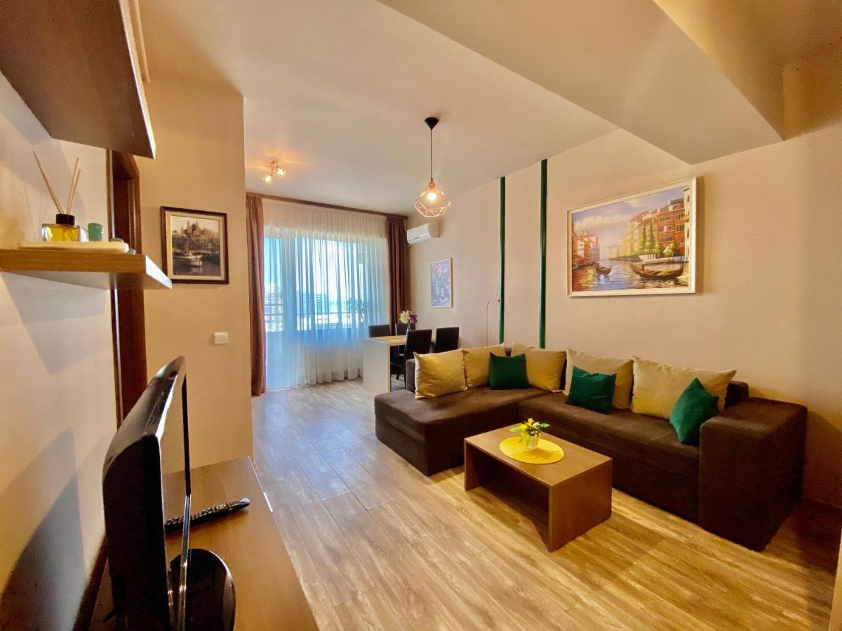 Valy Apartments Summerland Mamaia Exterior foto
