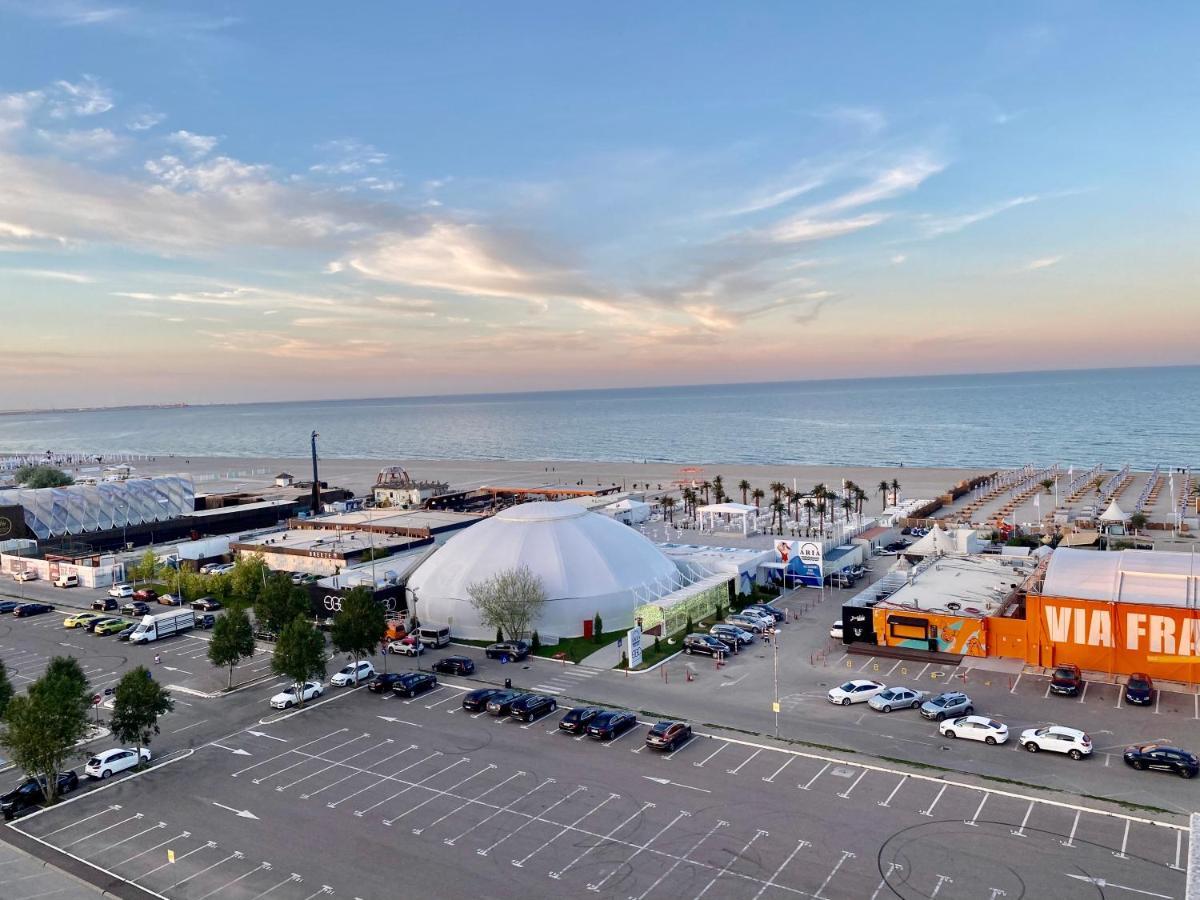 Valy Apartments Summerland Mamaia Exterior foto
