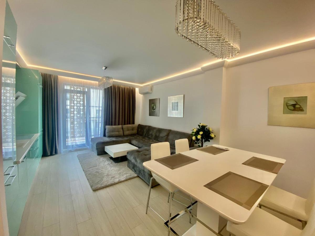 Valy Apartments Summerland Mamaia Exterior foto
