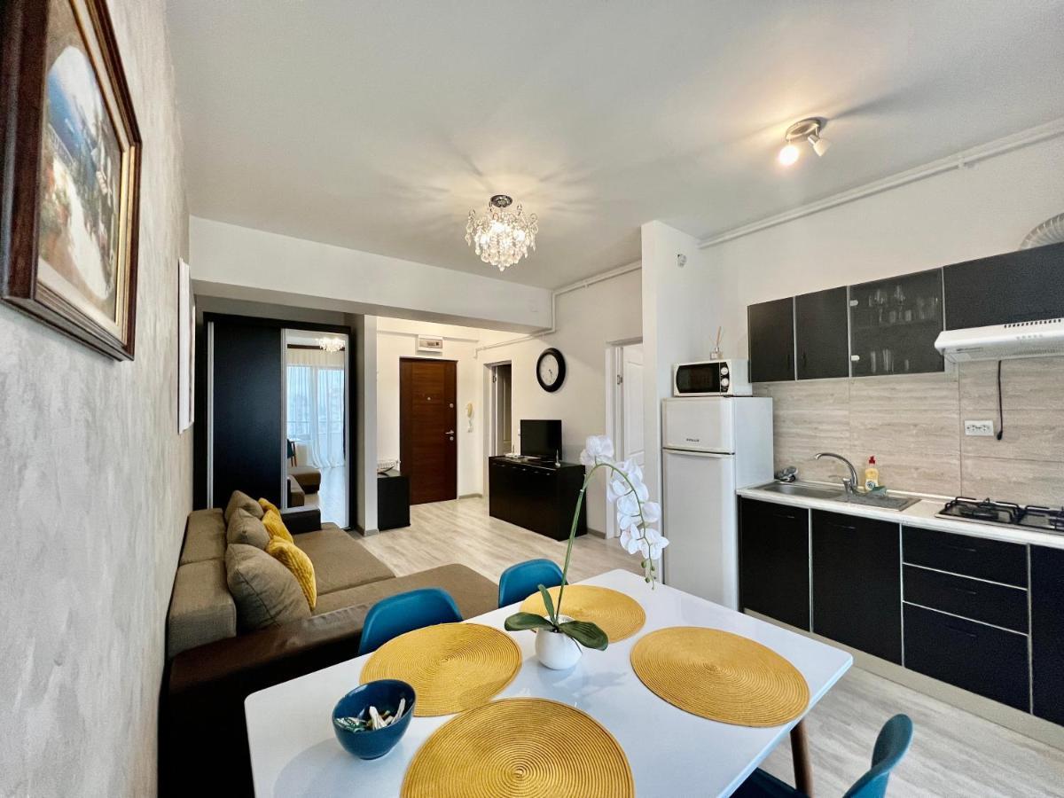 Valy Apartments Summerland Mamaia Exterior foto