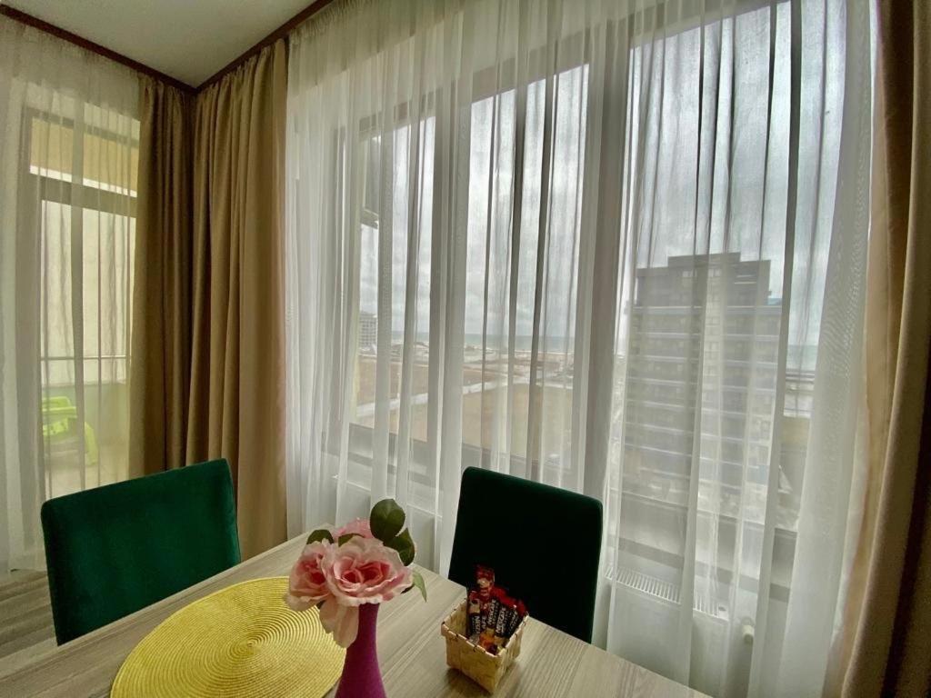 Valy Apartments Summerland Mamaia Exterior foto